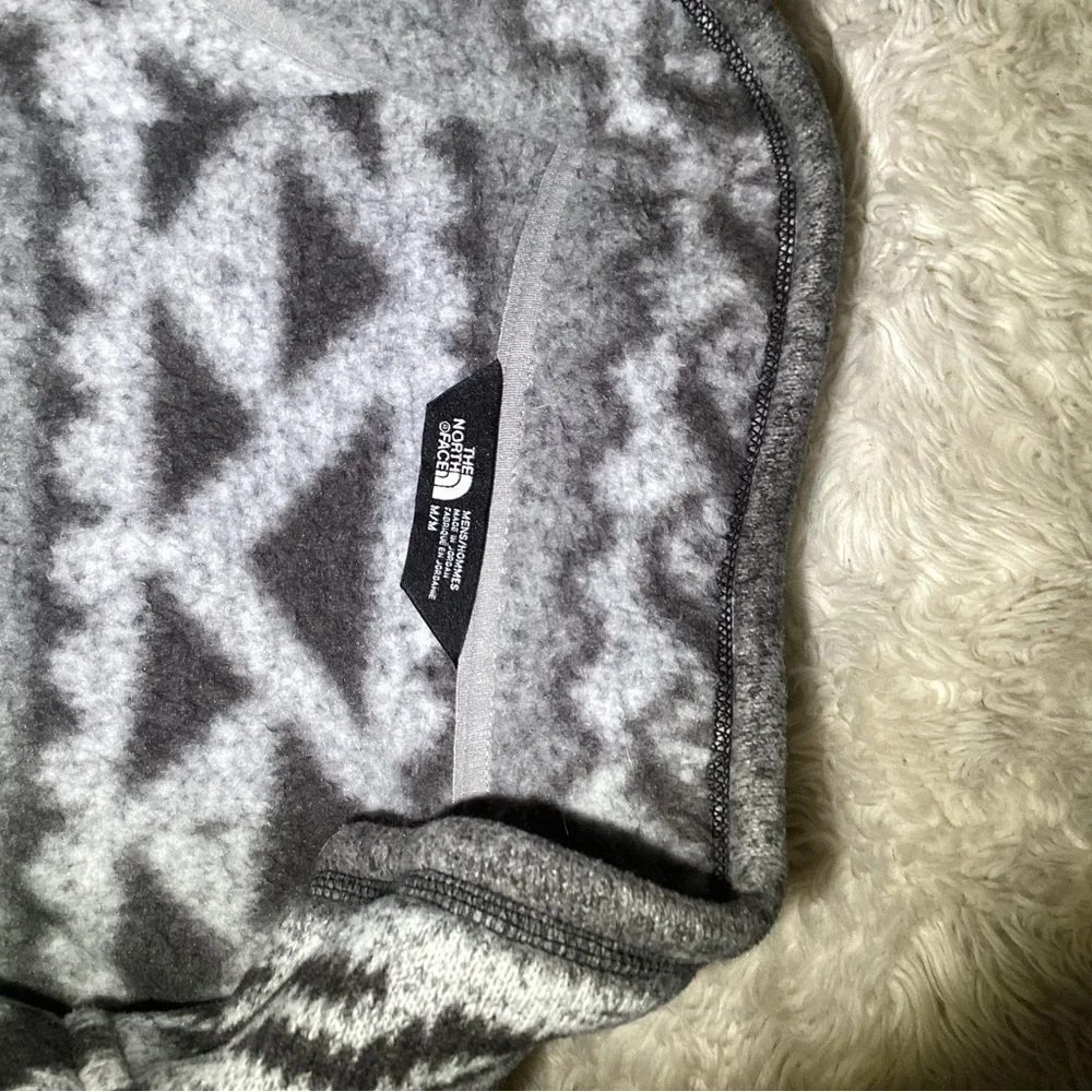 The North Face Aztec Men's Sweater 1/4 Zip Gray Fleece Southwest Jacket Medium
